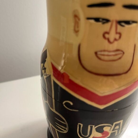 USAāHockeyāTeamāHandĀ PaintedāNestingāDolls - Picture 9 of 10